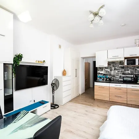 Apartament Aleja Solidarnosci Standard Studio Warszawa